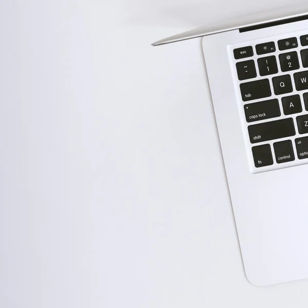 Usluga laserskog graviranja tipkovnice